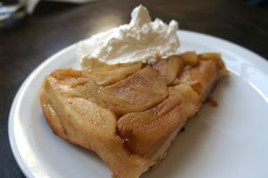 Tatin-style Apple Tart at Le Faitout Vegan in Paris