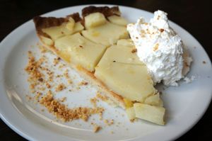 Lemon Tart at Le Faitout Vegan in Paris