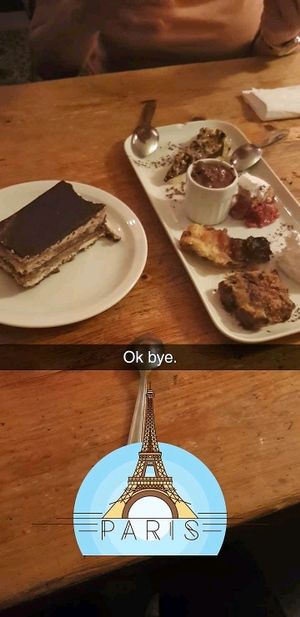 Assiette de desserts  at Le Faitout Vegan in Paris