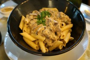 Pasta with homegrown mushrooms at Le Faitout Vegan in Paris