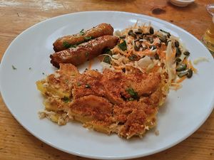 Dish of the day: gratin dauphinois and homemade sausages at Le Faitout Vegan in Paris
