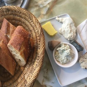 Small cheese plate with extremely tasty fresh bread  at Le Faitout Vegan in Paris