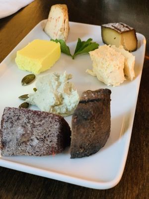 Small Cheese Platter  at Le Faitout Vegan in Paris