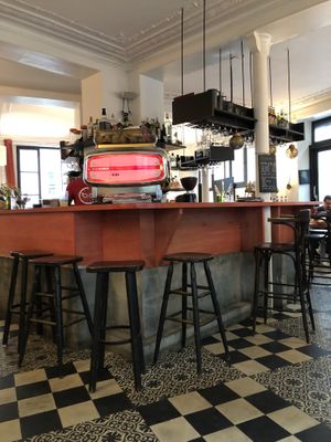 Place at Le Faitout Vegan in Paris