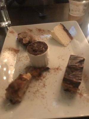 Dessert at Le Faitout Vegan in Paris