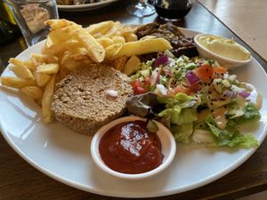 Tempeh tartare at Le Faitout Vegan in Paris