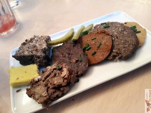 Petite planche de charkuteries at Le Faitout Vegan in Paris