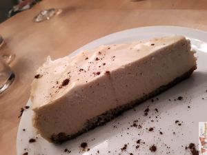 Cheesecakes chocolat blanc at Le Faitout Vegan in Paris