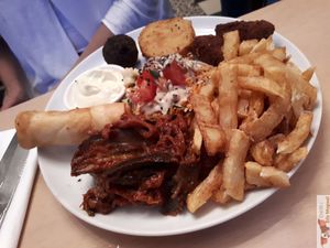 Compose plate at Le Faitout Vegan in Paris