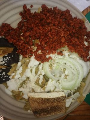 Excelente lugar para disfrutar de un buen desayuno at Aura Vegana in Mexico City