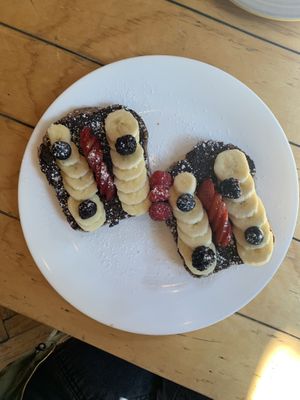 Bread with hazelnut spread was ok  at Aura Vegana in Mexico City
