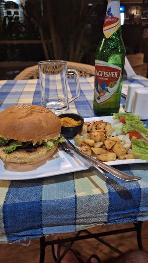 Tofu burger at Avocado Garden in Palolem