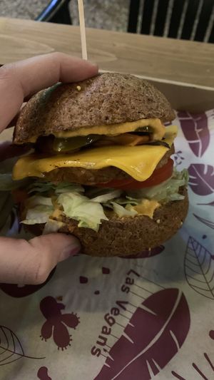 Hot-cheezy burger   at Las Vegan's - Kazinczy Trailer in Budapest