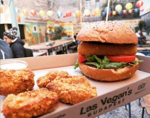  at Las Vegan's - Kazinczy Trailer in Budapest