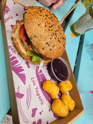  at Las Vegan's - Kazinczy Trailer in Budapest