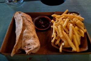  at Las Vegan's - Kazinczy Trailer in Budapest