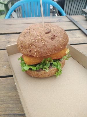  at Las Vegan's - Kazinczy Trailer in Budapest