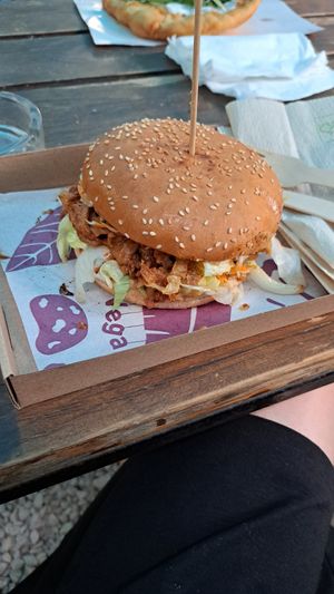  at Las Vegan's - Kazinczy Trailer in Budapest