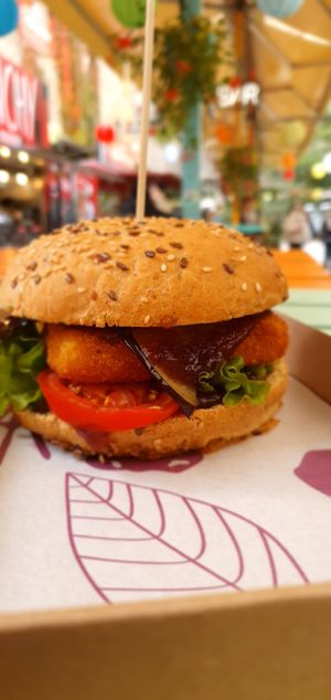  at Las Vegan's - Kazinczy Trailer in Budapest