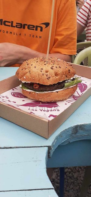  at Las Vegan's - Kazinczy Trailer in Budapest