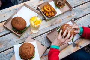 Las Vegans at Las Vegan's - Kazinczy Trailer in Budapest