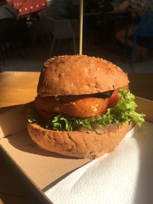 coated burger at Las Vegan's - Kazinczy Trailer in Budapest