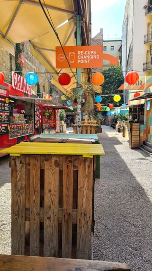  at Las Vegan's - Kazinczy Trailer in Budapest