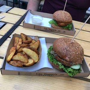Coated (behind) and seitan (front) burger  at Las Vegan's - Kazinczy Trailer in Budapest