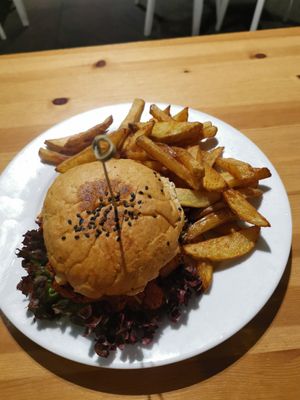 Jackfruit burger at Holy Cow in Edinburgh