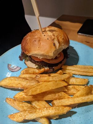 Quarter pounder at Holy Cow in Edinburgh