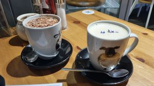 Earl grey matcha latte (right £4.60), Hot chocolate (left £4.20) at Holy Cow in Edinburgh