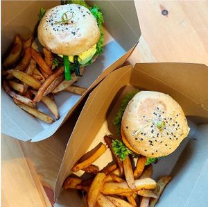 Burgers to go… at Holy Cow in Edinburgh