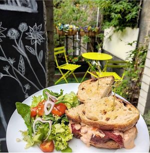 Lunch at Holy Cow in Edinburgh