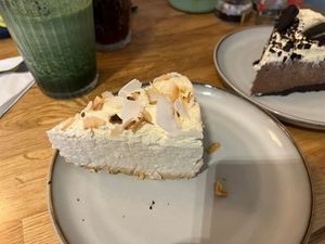 Raffaelo-Cheesecake at Holy Cow in Edinburgh