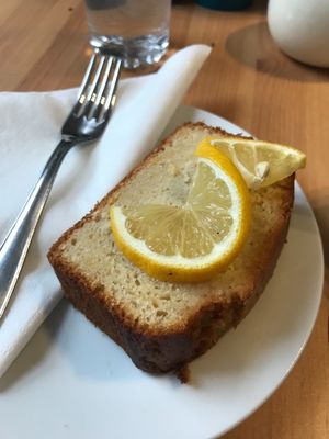 Lemon drizzle slice!   Slightly on the dry side but still enjoyed ☺️ at Holy Cow in Edinburgh