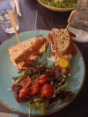 Rueben sandwich at Holy Cow in Edinburgh