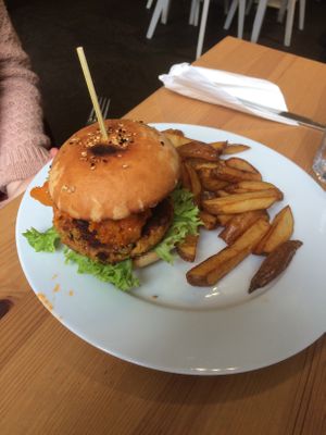 Muu burger "Thai carrot"  at Holy Cow in Edinburgh
