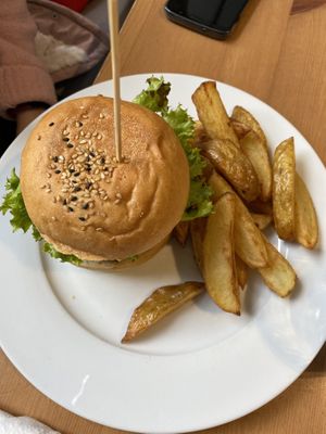 Quarter pounder  at Holy Cow in Edinburgh