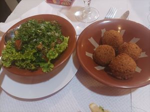 Taboulé et falafel at Layali 24 in Le Mans