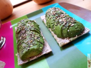 Avocat !!!! at Love Me Cru in Paris