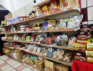 Vegan and vegetarian snacks at Lu Lai Vegetarian in Kuching