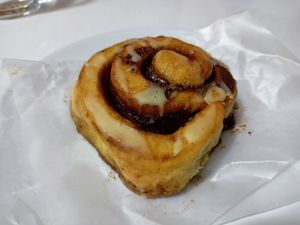 Cinnamon bun ♥ at La Vegana in Sevilla