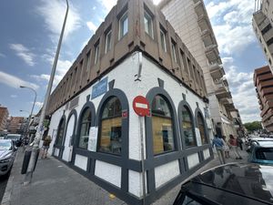 Great corner property   at La Vegana in Sevilla