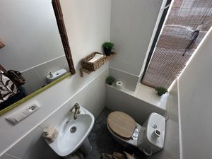 Nice loos   at La Vegana in Sevilla