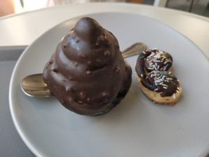 Ferrero Rocher inspired cupcake and "palmerita" at La Vegana in Sevilla
