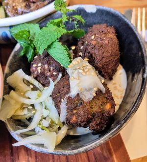Falafel at So Nat - Bourdaloue in Paris