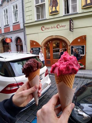 chocolate and mixberry at Creme de la Creme in Prague