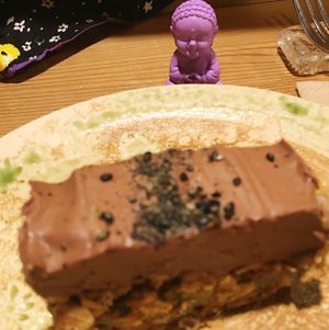 vegan cake at Megumi in Osaka