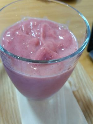 strawberry soy smoothie at Cocolo in Kyoto