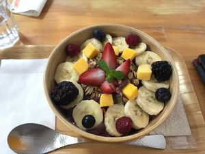 Açai bowl at Cocolo in Kyoto